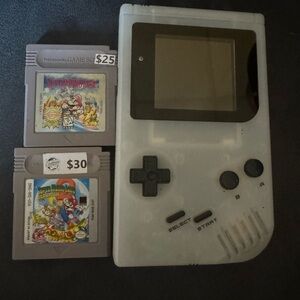 Gameboy with 2 games